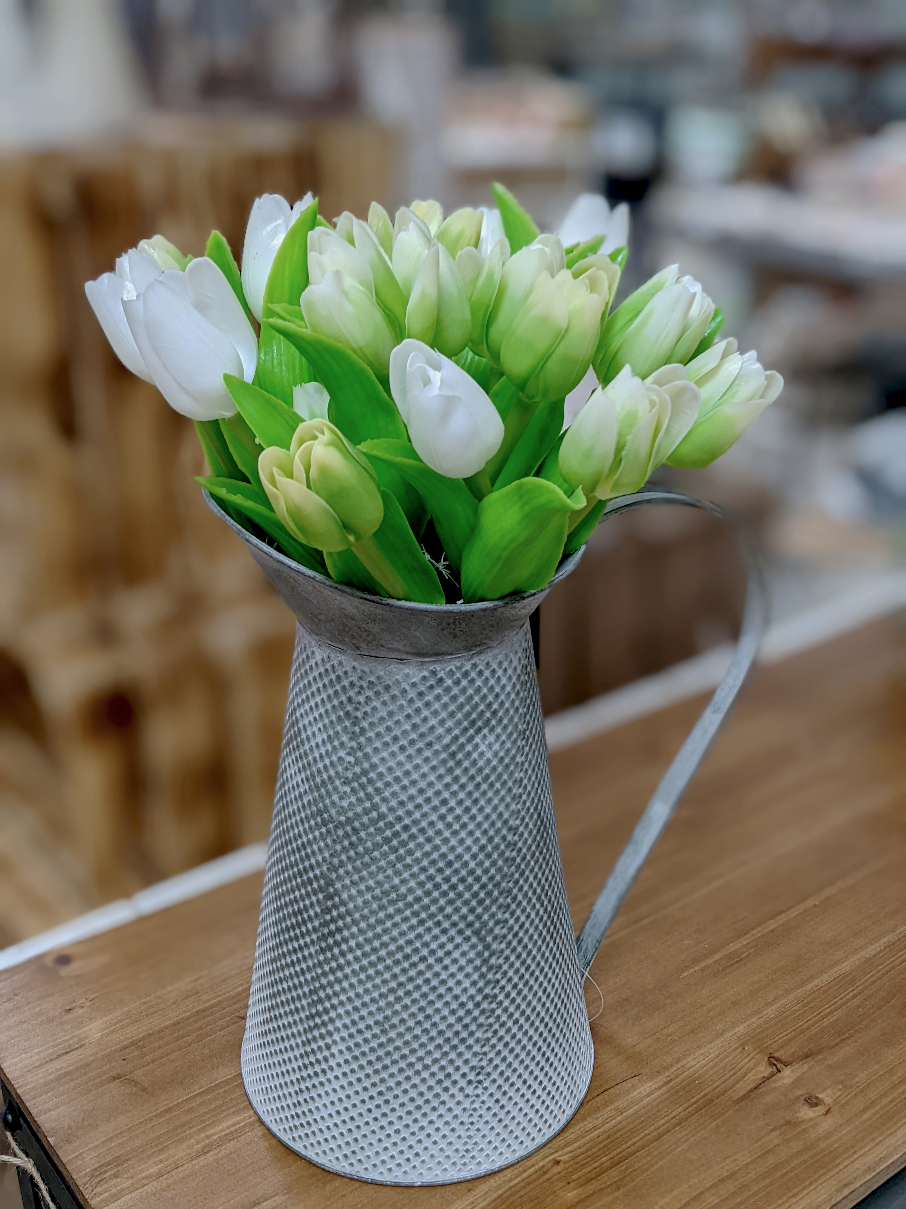 Umělý svěží tulipán - zelený